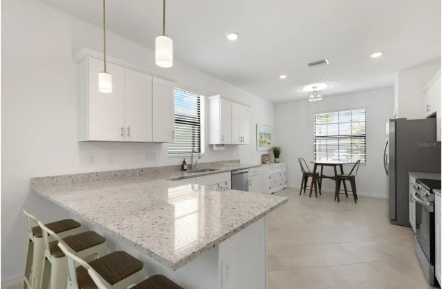 1734 SADDLEWOOD CIR