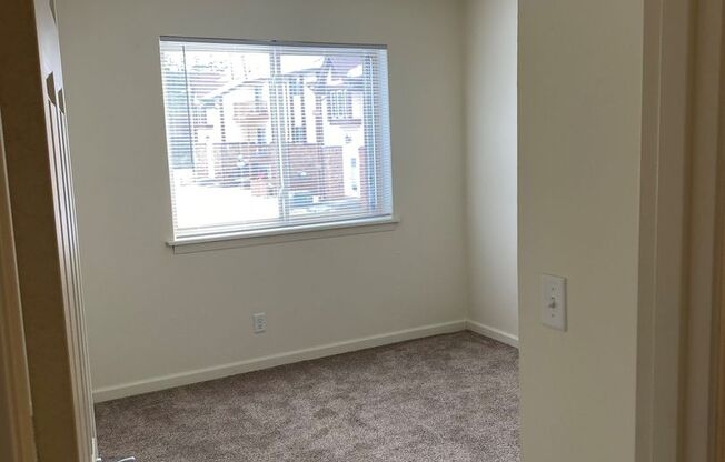 2 beds, 2 baths, 947 sqft, $1,338, Unit 3020