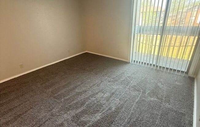 2 beds, 1 bath, 858 sqft, $845, Unit 2615-203