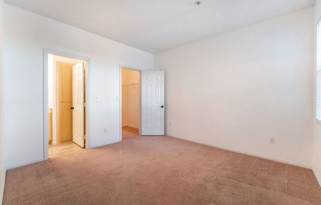 2 beds, 2 baths, $1,350, Unit UNIT 2099