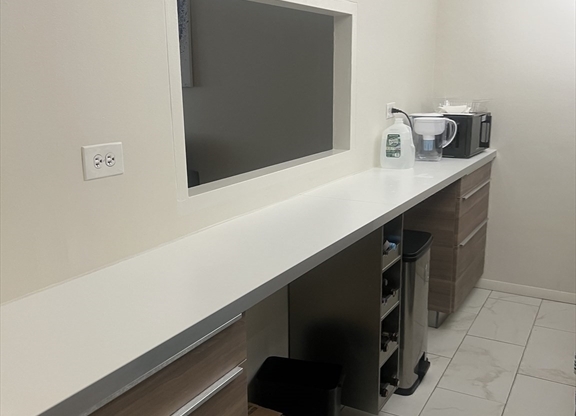 Studio, 1 bath, 630 sqft, $2,425, Unit 6F