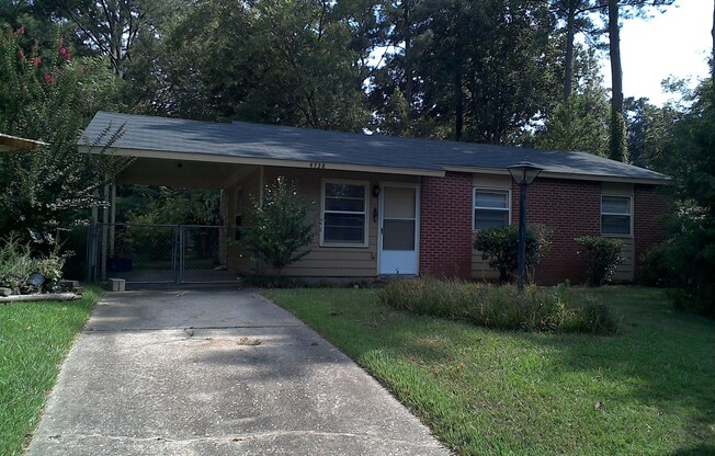 **UPCOMING**East Columbus 3 bedroom/1 bathroom home for rent***