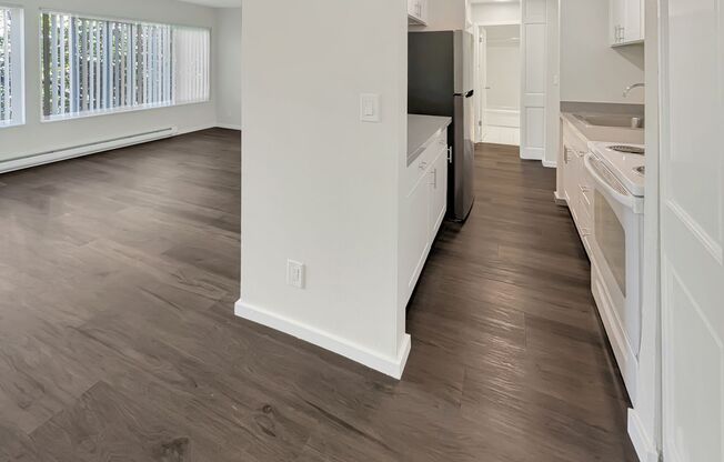 1 bed, 1 bath, 586 sqft, $1,845, Unit 402