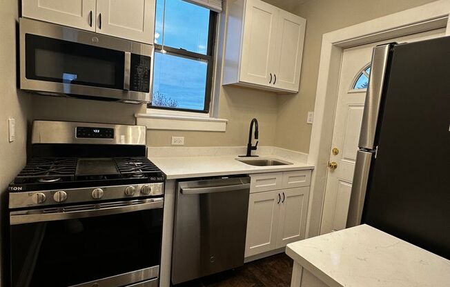 2 beds, 1 bath, $1,495, Unit 3149 - C3