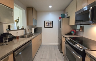 1 bed, 1 bath, 652 sqft, $3,000, Unit 214