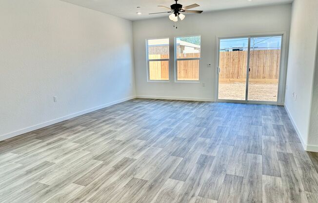 $2,245  Highland & Ashlan, 3 bedroom - Bellaire Ave, Clovis - Solar panels - Move In Bonus $250 off first month's rent!