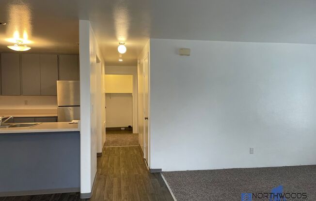 2 beds, 1 bath, $1,200, Unit # 6