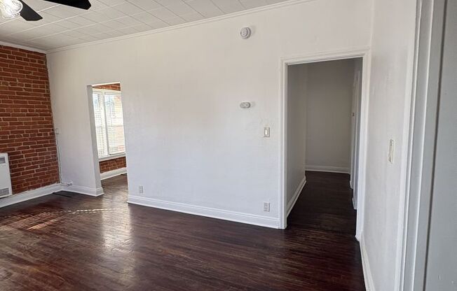 1 bed, 1 bath, $1,600, Unit Unit 211