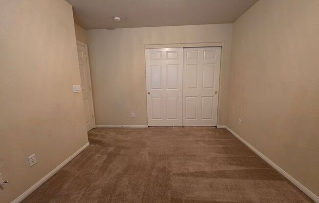 4 beds, 3 baths, $2,600