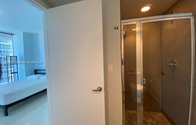 2 beds, 2 baths, 1,167 sqft, $4,700, Unit 475 Brickell Ave unit 4409