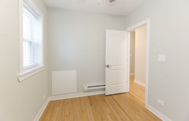 2 beds, 1 bath, 850 sqft, $2,200, Unit 2010-1A