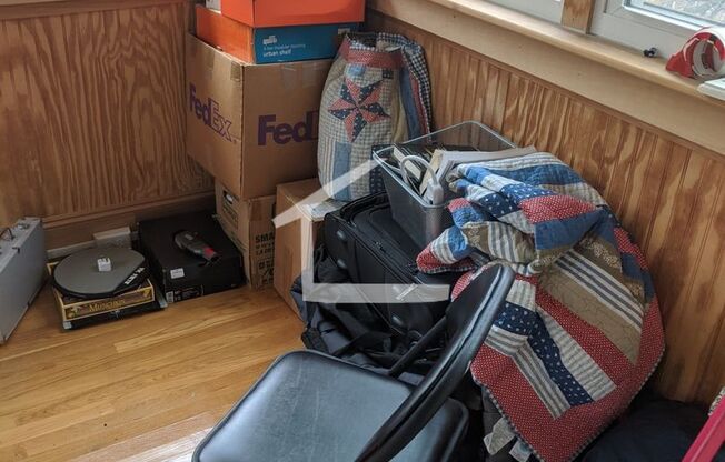 Nice 2 bed with office