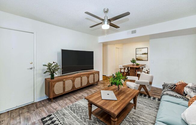 2 beds, 2 baths, 960 sqft, $1,558, Unit 201
