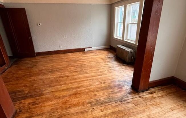 2504 W.Scott (Aka 1143 S 25th)