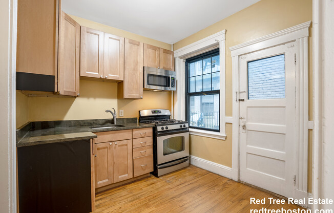59 LANARK RD