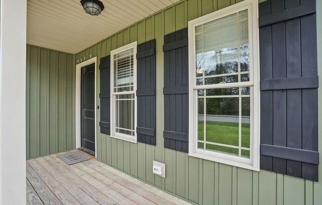 AVAILABLE NOW!  LIKE NEW! Cute One-Story Ranch home.  Come see it today!