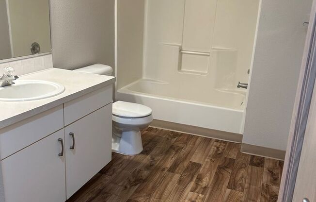 2 beds, 2 baths, 1,240 sqft, $1,940, Unit R77