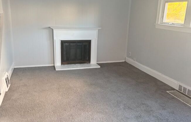 3 beds, 1 bath, $1,350