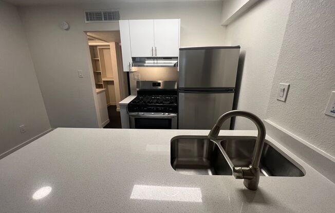 1 bed, 1 bath, 463 sqft, $974, Unit A-607