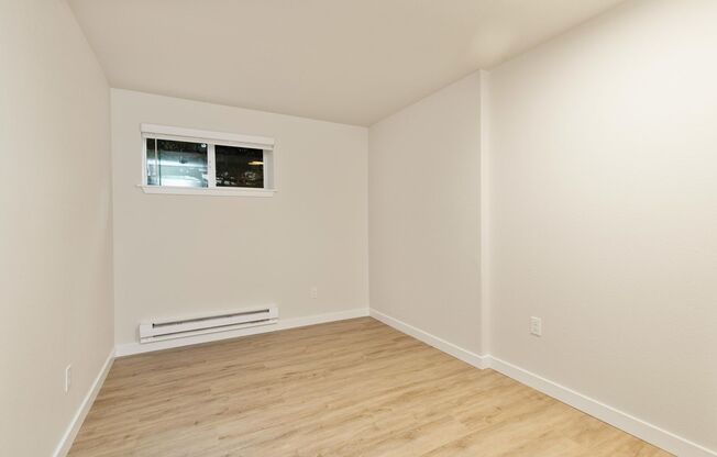 2 beds, 1 bath, 875 sqft, $2,795, Unit 27