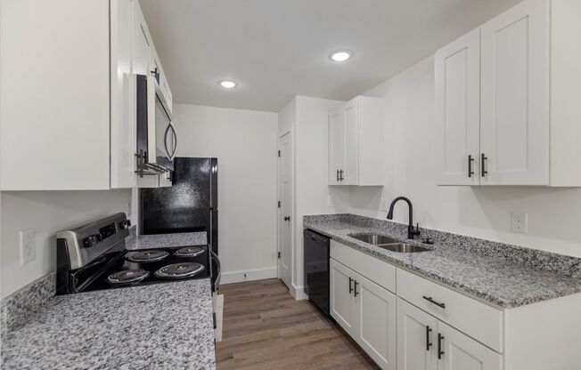 3 beds, 2 baths, $1,895, Unit 4B Arlington Road