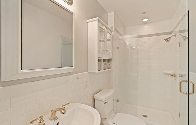 1 bed, 2 baths, 1,061 sqft, $1,980, Unit 209