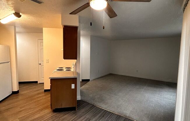 1 bed, 1 bath, 660 sqft, $1,075, Unit H - 037