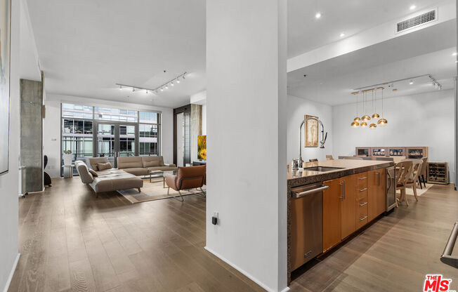 2 beds, 2.3 baths, 2,660 sqft, $10,000, Unit PH 1