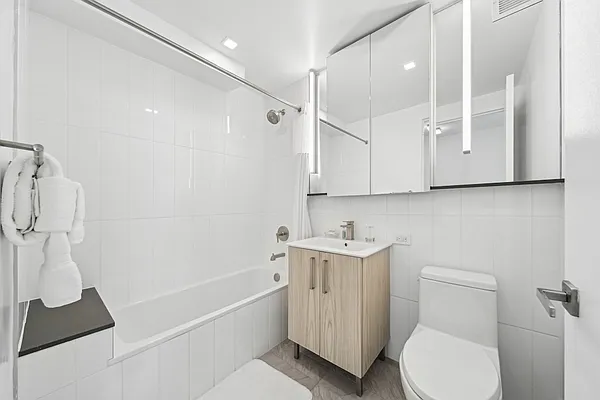 Studio, 1 bath, $6,881, Unit 38D