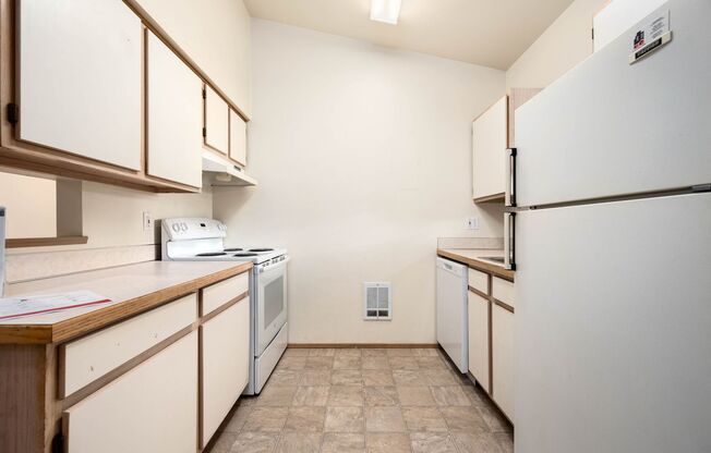 2 beds, 1 bath, 800 sqft, $1,625, Unit 102