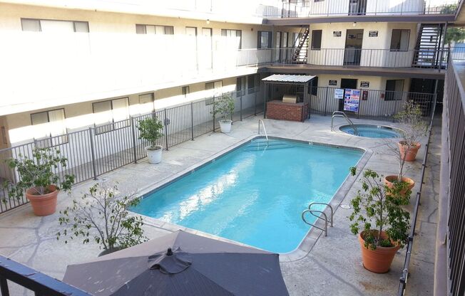 1 bed, 1 bath, 825 sqft, $1,650, Unit 305