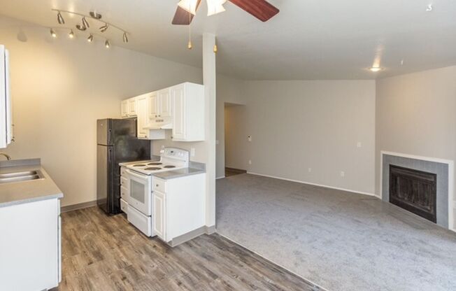 1 bed, 1 bath, 680 sqft, $1,499, Unit F305