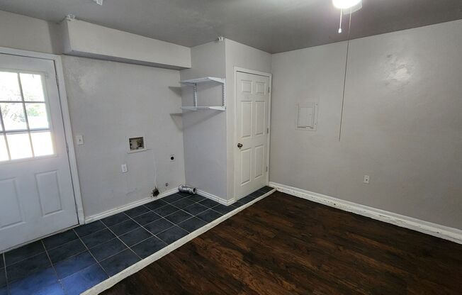 3 beds, 1 bath, $1,595