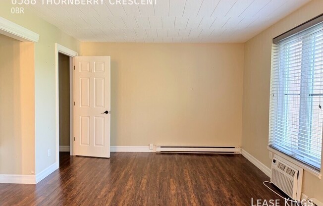 6588 THORNBERRY CRES
