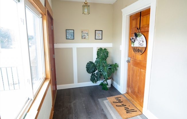 2 beds, 1 bath, 1,250 sqft, $2,900, Unit 1