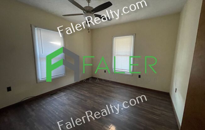 2 beds, 1 bath, $1,050