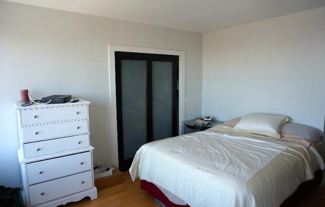 1 bed, 1 bath, 757 sqft, $3,400, Unit 28A