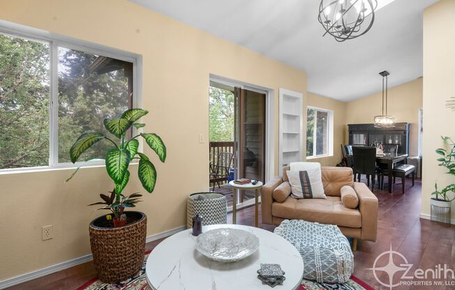 2 beds, 2 baths, $2,195, Unit # Z 276