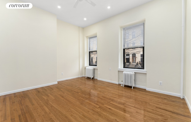242 W 138 ST