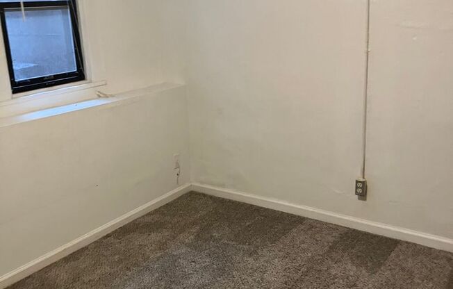 Studio, 1 bath, 182 sqft, $1,000, Unit 003