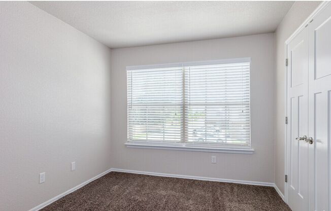 2 beds, 1 bath, 875 sqft, $1,230, Unit 16-1614