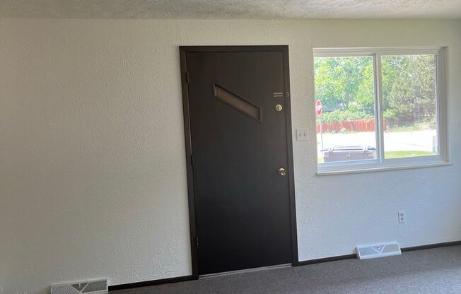 3 beds, 1 bath, $1,800