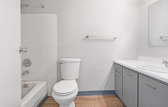 1 bed, 1 bath, 812 sqft, $950, Unit A-05