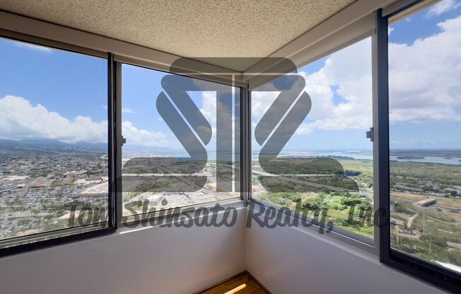 1BR / 1Bath / 1Pkg - Rental at Century Park Plaza!