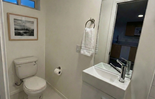 1 bed, 1 bath, 434 sqft, $1,895, Unit 4042