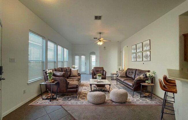 Nice home available in Brookside Subdivision!
