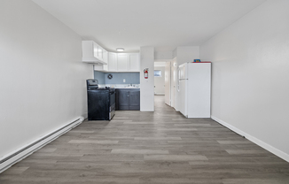 2020 WOODLYNNE AVE