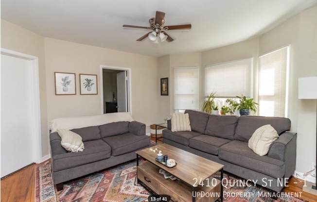 2410 Quincy St NE