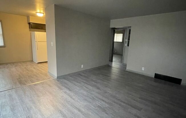 2600-20 W Glendale Ave