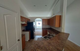 3 beds, 2 baths, $1,695